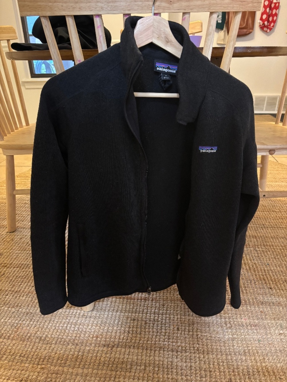 Women’s Patagonia full zip sweater small
